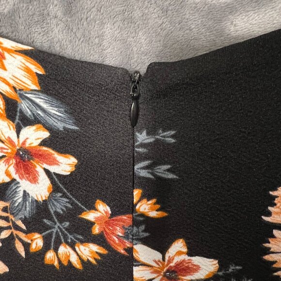 Women's Size XL Stretchy Floral Fit-and-Flare Dress - Picture 12 of 16